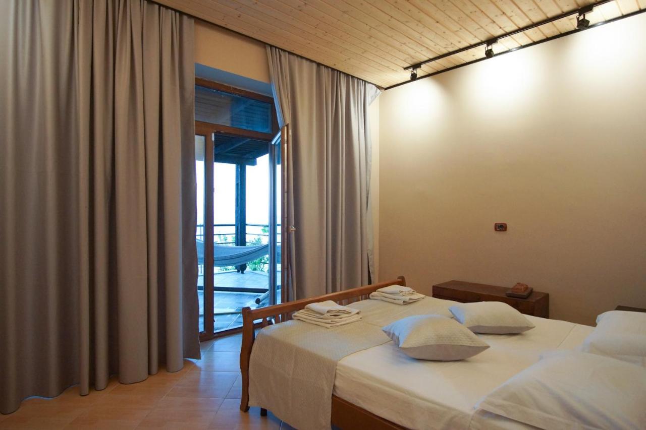 Seaside Duplex Stone Villa Qeparo Buitenkant foto